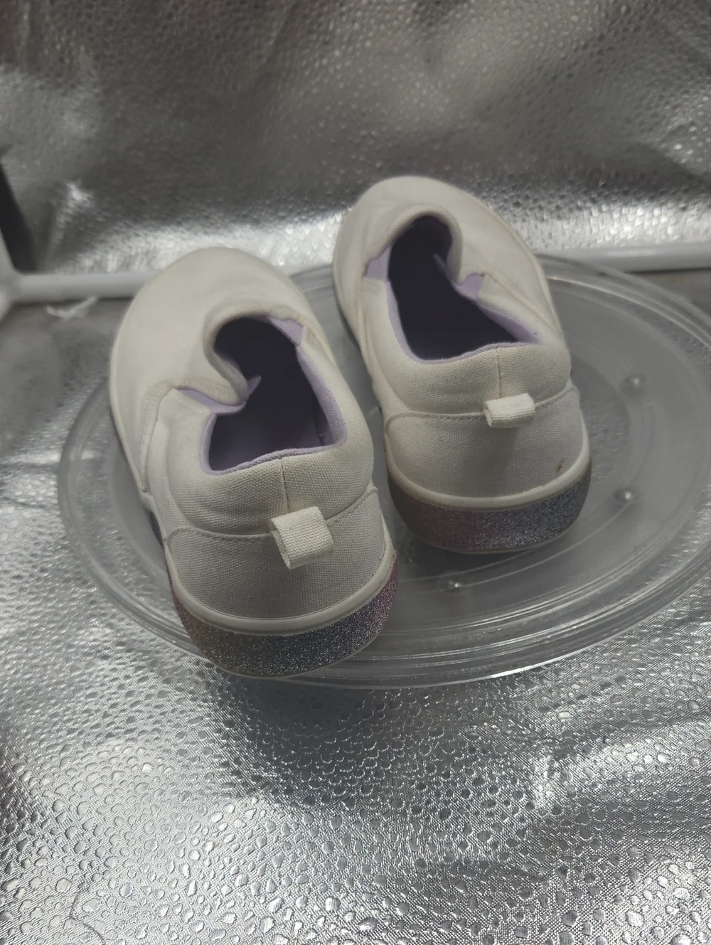 D1 White shoe SZ 2